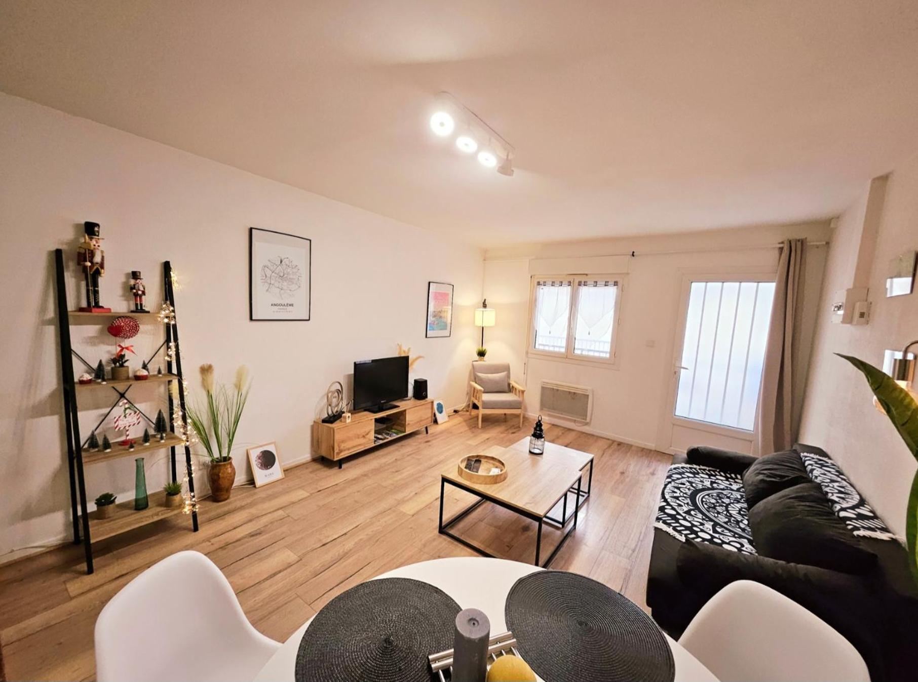 Appartement Cosy Proche Gare - Fibre Optique Et Parking Angoulême Exterior foto