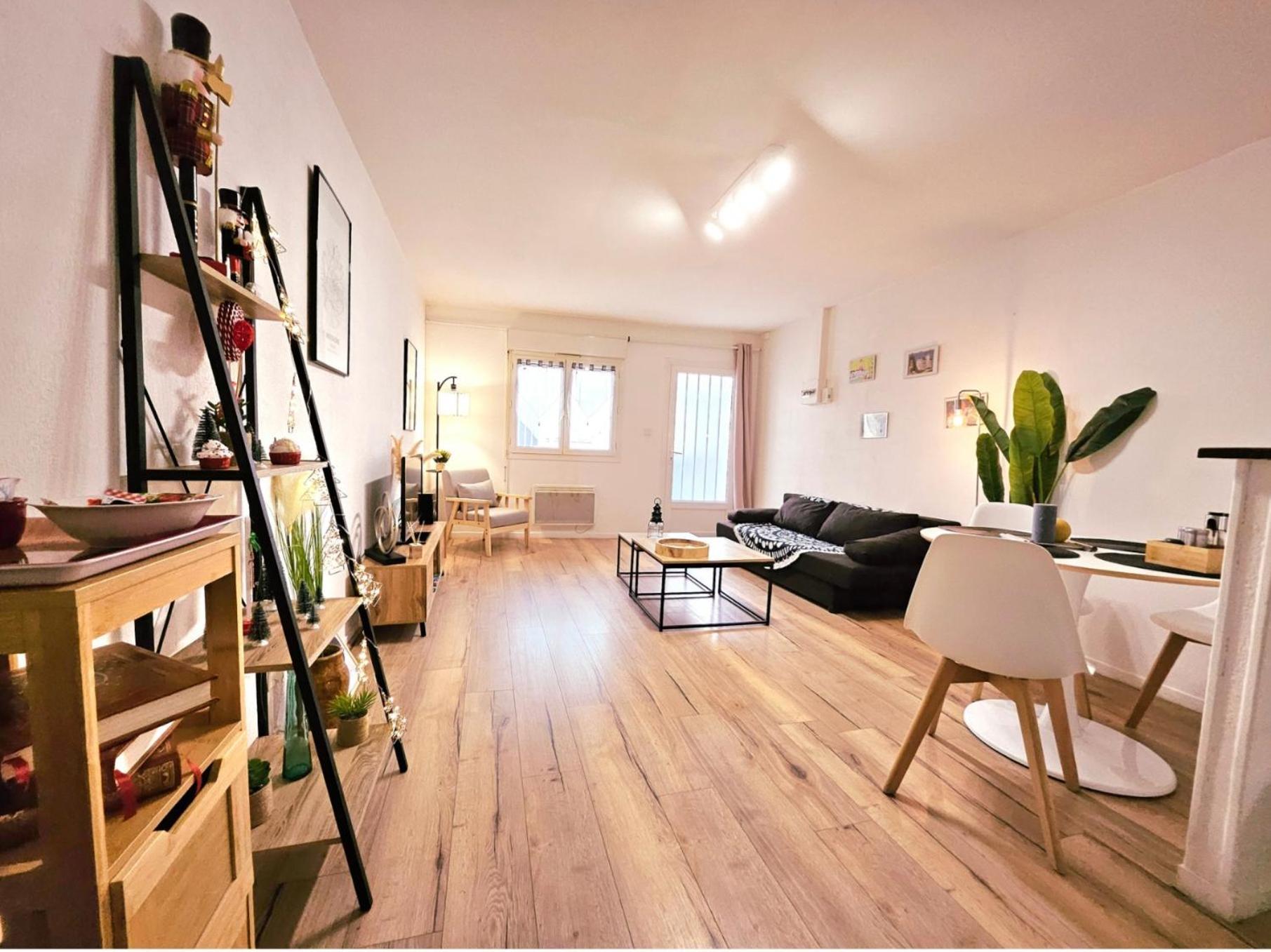 Appartement Cosy Proche Gare - Fibre Optique Et Parking Angoulême Exterior foto